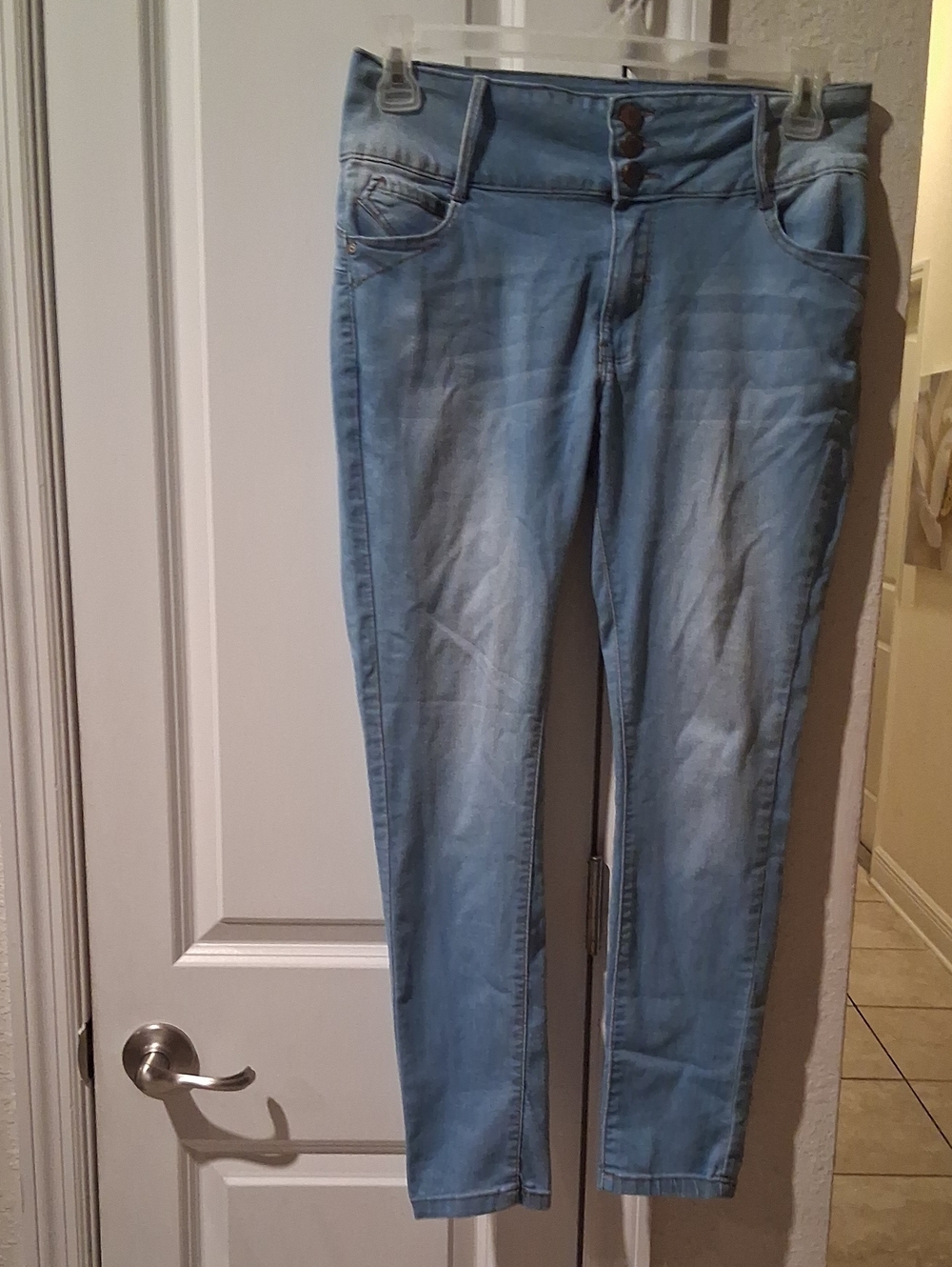 Light Blue Women's Stretch Skinny Jeans